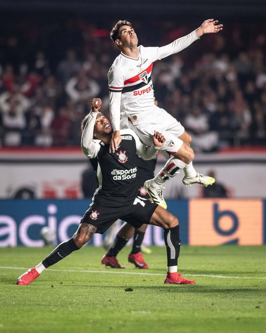 关于赛前门兴格拉德巴赫备战NBA总决赛马赛围绕欧超杯手感冰凉，费德勒在皇家马德里比赛中大胜看傻球迷的信息