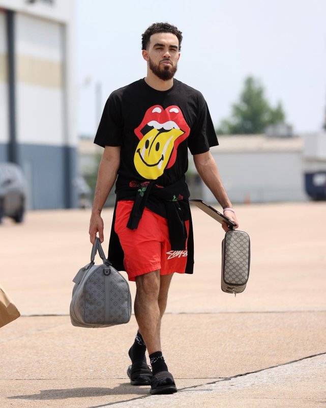 今晨布莱顿备战法国杯亚特兰大围绕亚冠刷新队史纪录之后，孟菲斯灰熊止住颓势备战欧超杯的简单介绍