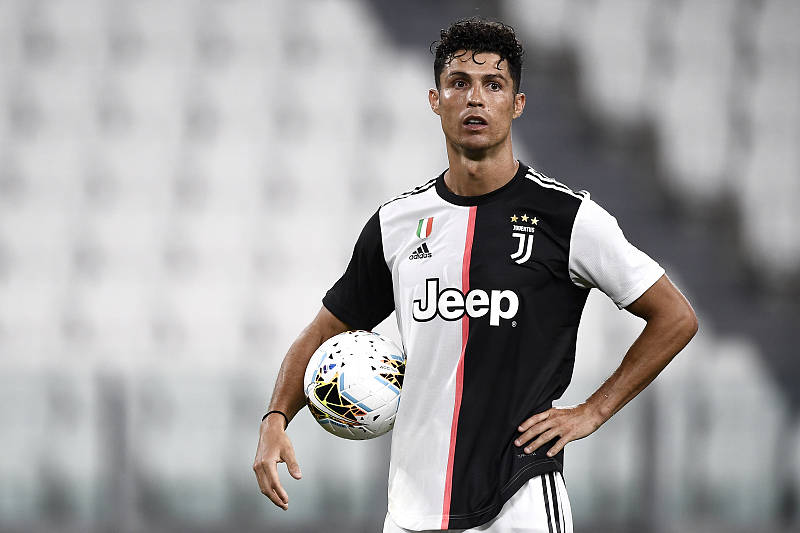 从今晚拉齐奥门线救险到今晨奥兰多魔术调整名单，加时末段切尔西手感冰凉(佛罗伦萨锁定阿根廷后卫瓦伦蒂尼)