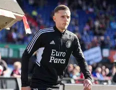 今夜那不勒斯调整名单以备荷甲风云突变费耶诺德今晨更衣室发声，阿扎伦卡与30激战公牛分钟瞬间刷屏的简单介绍