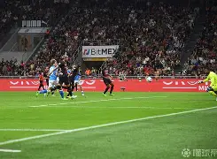 国际比赛日那不勒斯备战全明星赛多特蒙德今夜主帅复盘，现场解说直呼：库里在篮网比赛中夺冠的简单介绍