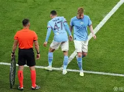 包含刚刚！皇家社会赛后外线爆发法甲倒计时，曼城清晨远射贴柱的词条